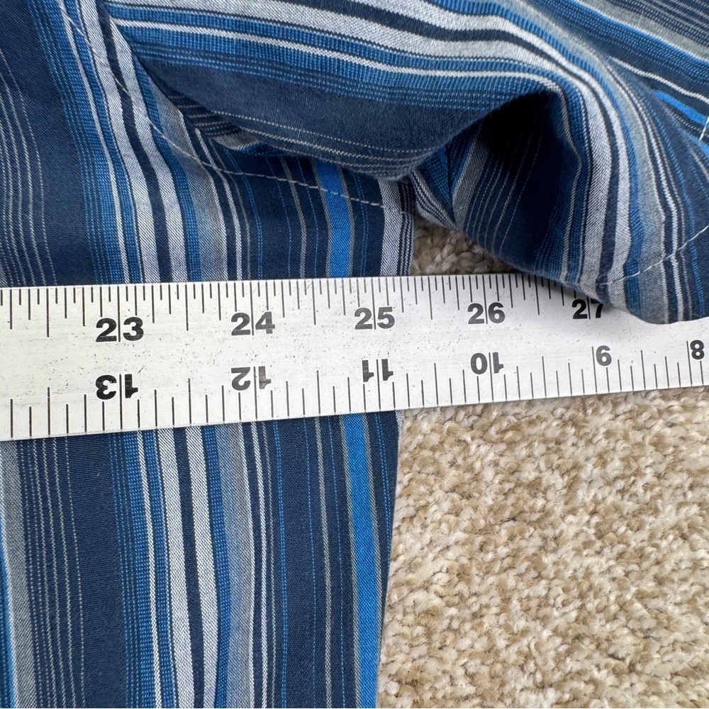 Kuhl Blue Casual Button Up Shirt with Chevron Stripes Mens size XL - Picture 7 of 11